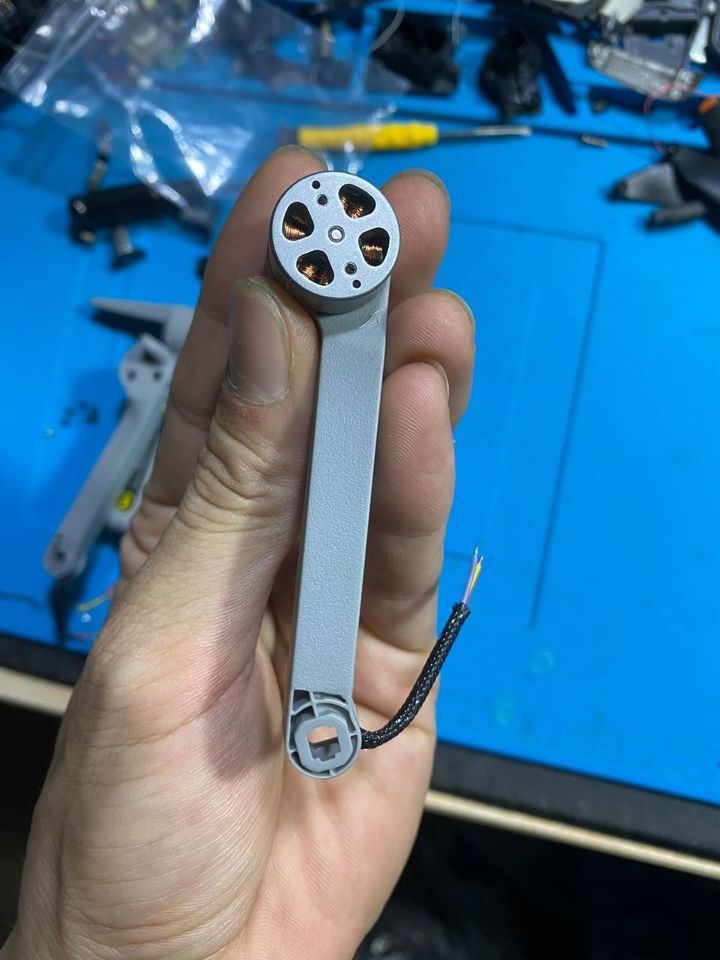 Trục mô tơ flycam Faith Mini