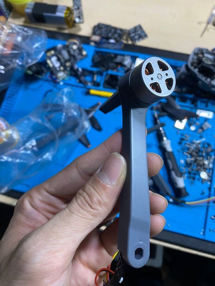 Trục mô tơ flycam Faith 2 SE